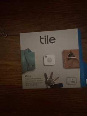 Tile Mate Bluetooth Tracker - White